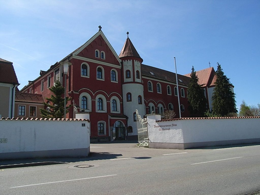 Benediktinerinnenabtei St. Gertrud in Tettenweis